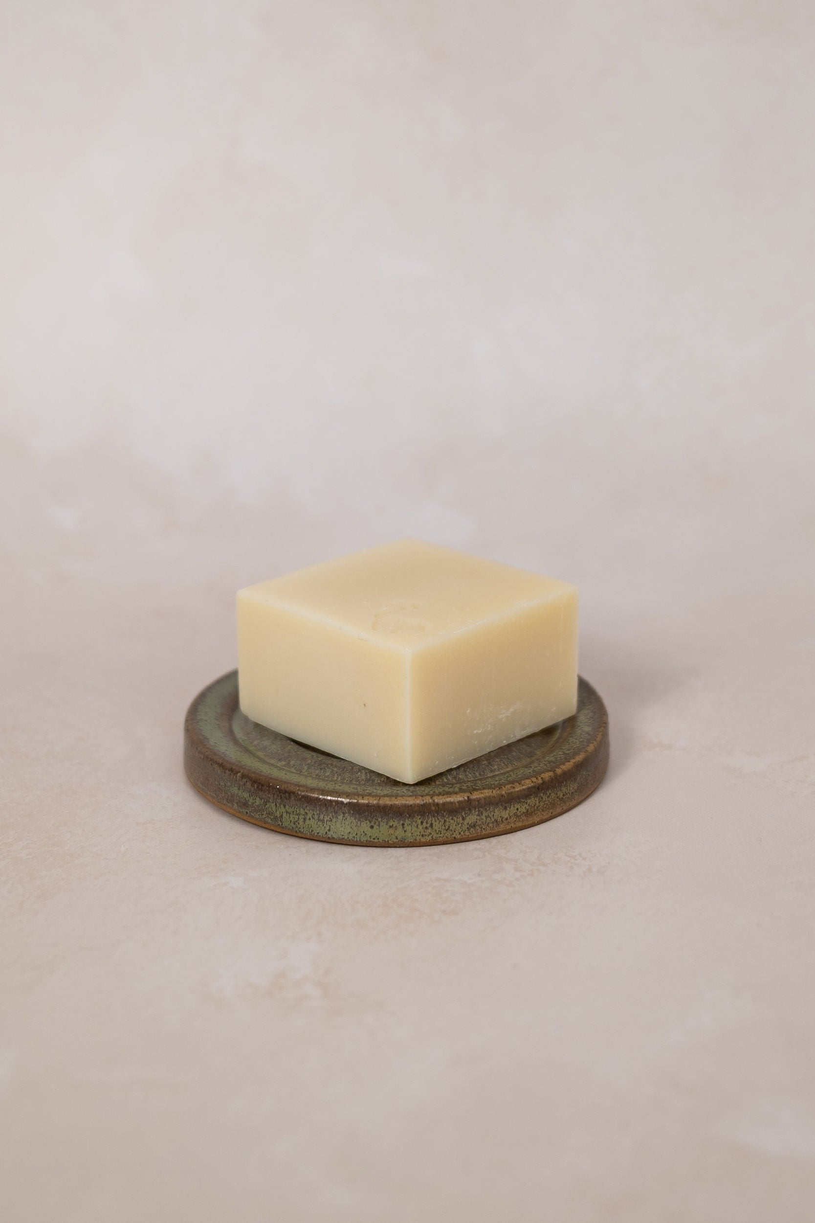 Green ceramic soap dish