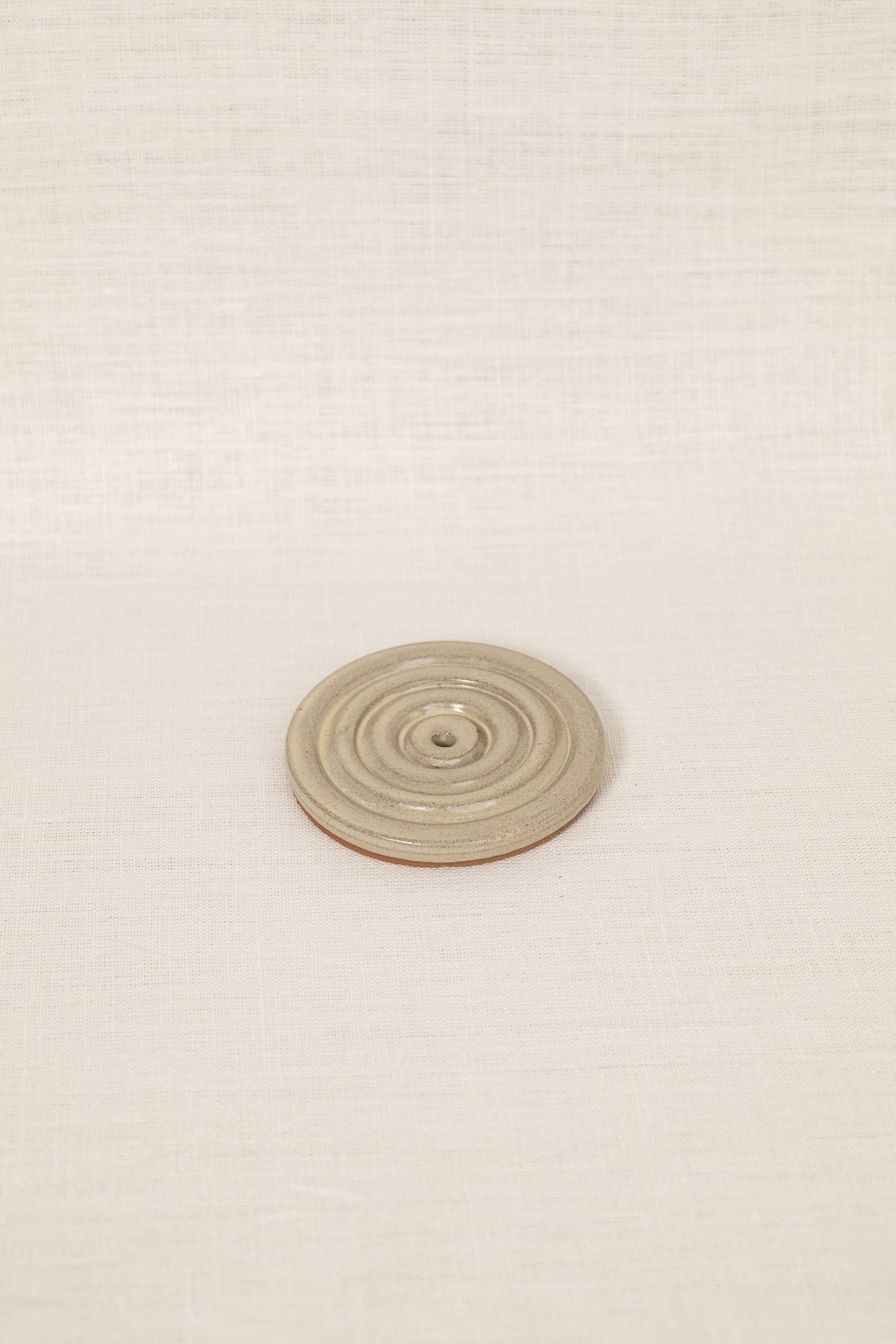 White ceramic soap dish